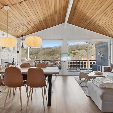 Takenya - 400m From The Sea By Interhome